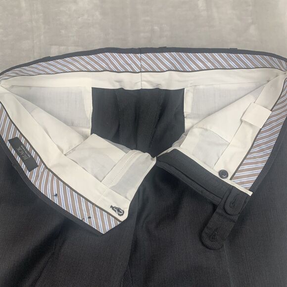 SAKS Fifth Ave‎ Spencer Dress Pants Mens 40R Gray Pinstripe 100% Wool (0491) - Picture 2 of 9